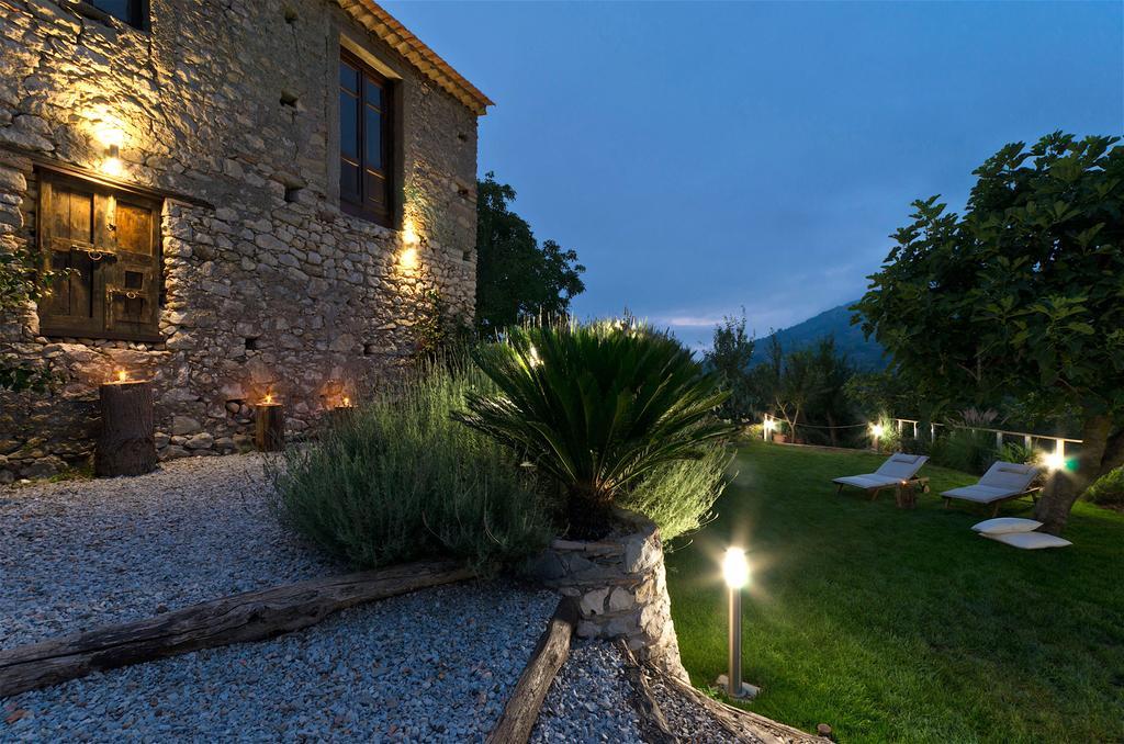 Old Noar Private Villa Novara di Sicilia Exterior foto